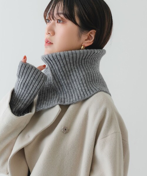 RODE SKO（ロデスコ）の「2WAYリブネックウォーマー（ネックウォーマー/スヌード・レディース・BEIGE/BLACK/GRAY・one）」の2枚目の写真
