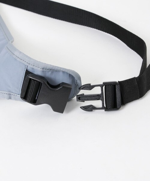URBAN RESEARCH(アーバンリサーチ)の「MARMOT CAPITAL WAIST BAG(ボディバッグ/ウエストポーチ・レディース・ASH BLUE/GRAY・one)」の10枚目の写真