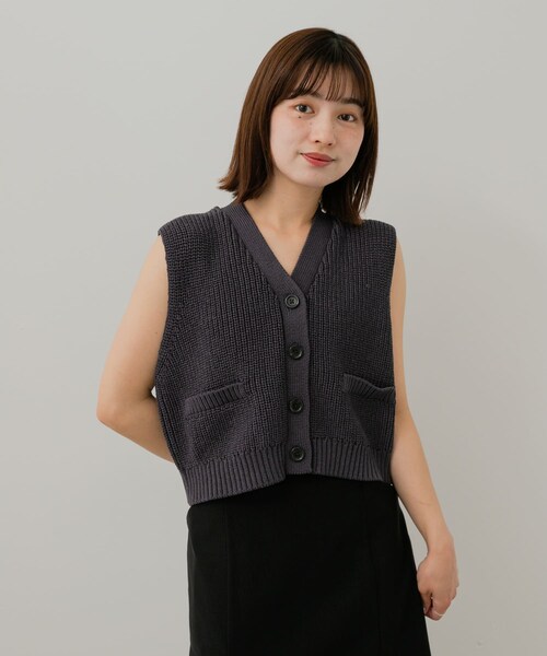 SENSE OF PLACE by URBAN RESEARCH（センスオブプレイスバイアーバンリサーチ）の「クロップドニットベスト（ベスト・レディース・IVORY/CHARCOAL/NAVY・one）」の19枚目の写真