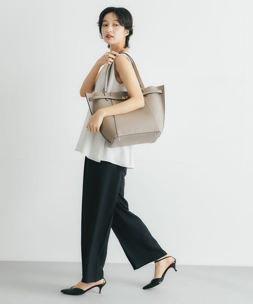 URBAN RESEARCH ROSSO（アーバンリサーチロッソ）の「『一部別注カラー』&MyuQ　AGLAIA（トートバッグ・レディース・BLACK/別注TAUPE/CAMEL・-）」の7枚目の写真
