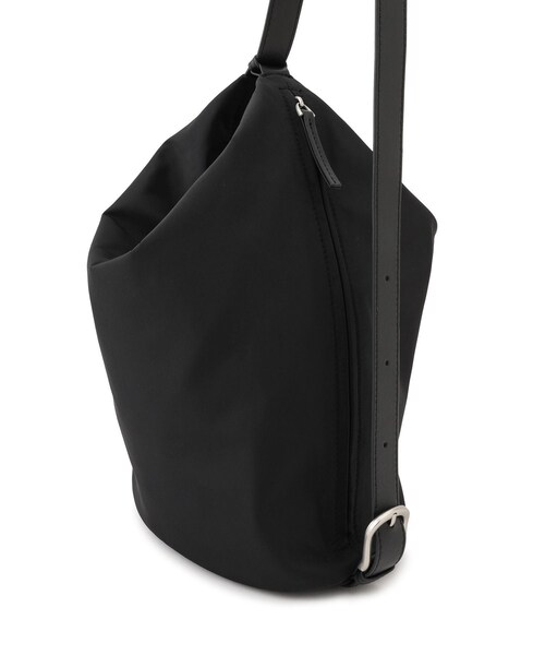 ADAM ET ROPE'(アダムエロペ)の「【WEB限定】マルチWAY撥水ボンサック(ショルダーバッグ・レディース・ブラック・F)」の18枚目の写真