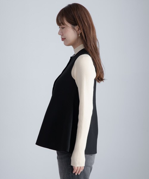 URBAN RESEARCH Sonny Label（アーバンリサーチサニーレーベル）の「『WEB限定』2WAYペプラムニットベスト（ニット/セーター・レディース・ベージュ/ライトグレー/ブラック・FREE）」の14枚目の写真