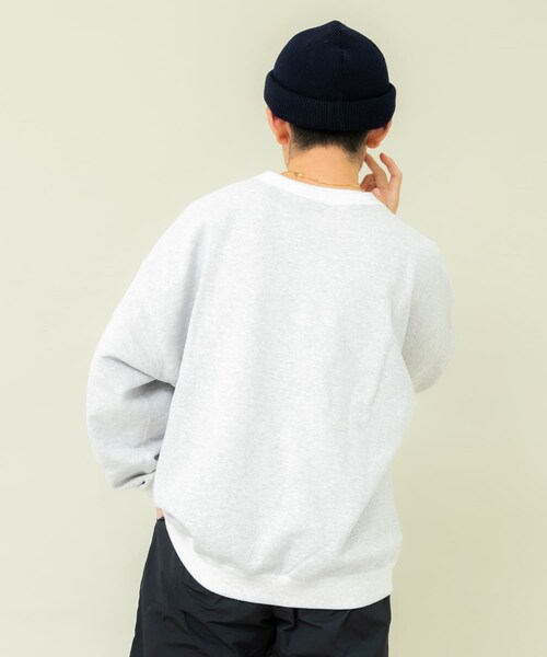 URBAN RESEARCH(アーバンリサーチ)の「Wide Dad SUPER WIDE SWEAT CREW-NECK(スウェット・メンズ・PINK/ASH・1/2)」の8枚目の写真