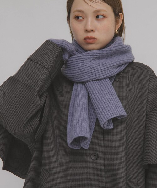 KBF（ケイビーエフ）の「リブニットマフラー（マフラー・レディース・IVORY/L.BLUE/BROWN・one）」の16枚目の写真