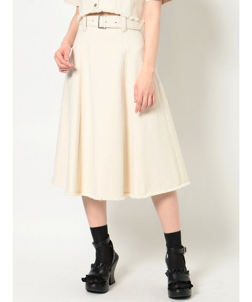 EATME（イートミー）の「ベルト付きデニムスカート（セットアップ可能）（デニムスカート・レディース・アイボリー/ブラック/インディゴ・S/M）」の2枚目の写真