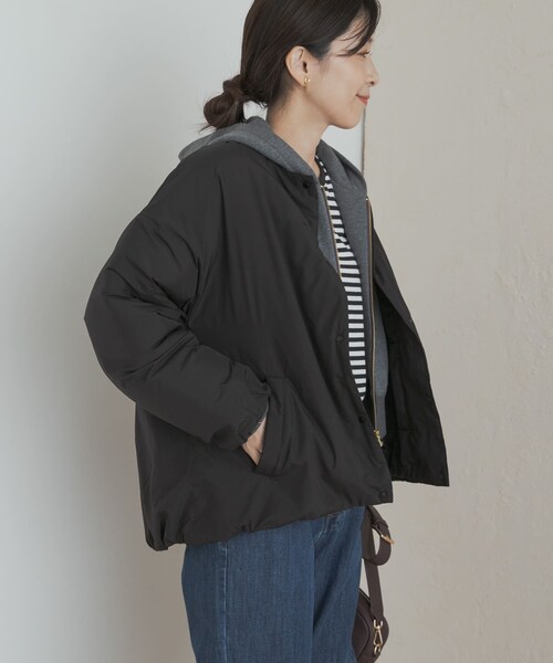 URBAN RESEARCH DOORS(アーバンリサーチドアーズ)の「『UR TECH』撥水ポケッタブル中綿ブルゾン(ブルゾン・レディース・GREIGE/CHARCOAL/BLACK・Free)」の7枚目の写真