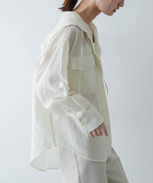SENSE OF PLACE by URBAN RESEARCH（センスオブプレイスバイアーバンリサーチ）の「シアーフーディシャツ（シャツ/ブラウス・レディース・OFF WHITE/BLACK/YELLOW・One）」の20枚目の写真