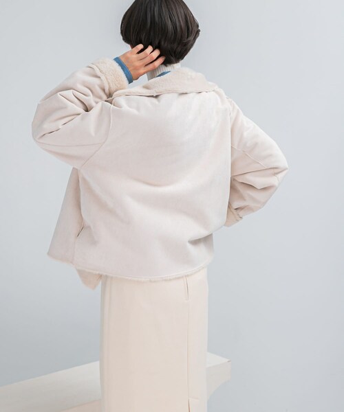 URBAN RESEARCH ROSSO（アーバンリサーチロッソ）の「『WEB/一部店舗限定』リバーシブルファーブルゾン（ブルゾン・レディース・IVORY/BLACK・FREE）」の10枚目の写真