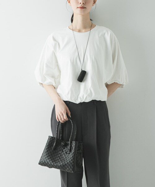 URBAN RESEARCH(アーバンリサーチ)の「バルーンカットソー(Tシャツ/カットソー・レディース・OFF WHITE/BLACK・Free)」の5枚目の写真