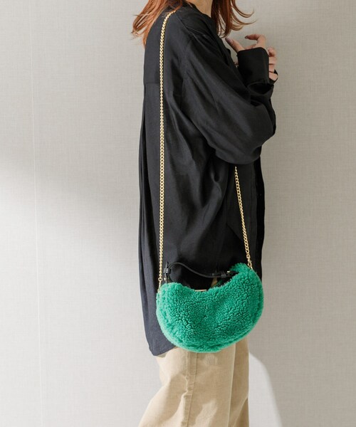 URBAN RESEARCH ROSSO（アーバンリサーチロッソ）の「VIOLAd’ORO　エコファーバッグ（ショルダーバッグ・レディース・green/brown・-）」の6枚目の写真