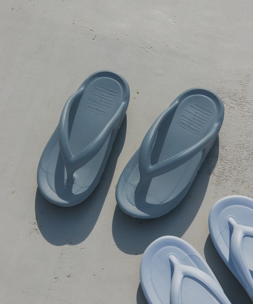 URBAN RESEARCH DOORS（アーバンリサーチドアーズ）の「TAW&TOE　ZEROVITY Flip Flop OG（サンダル・レディース・Baby Pink/Black/Taupe/Baby Blue/Misty Blue/Aura Red・22/23/24）」の3枚目の写真