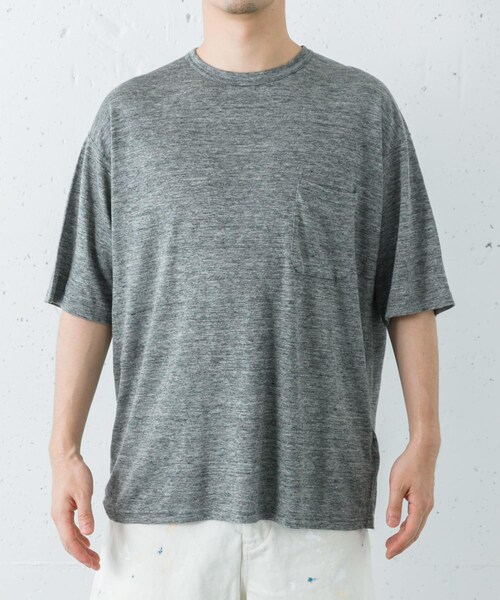 URBAN RESEARCH（アーバンリサーチ）の「YLEVE　LINEN POCKET T-SHIRTS（Tシャツ/カットソー・メンズ・010 BLACK/020 GREY/100 RED・4/5）」の9枚目の写真
