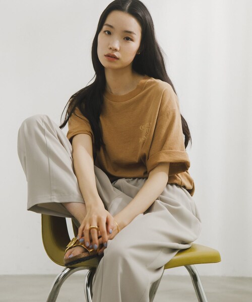 URBAN RESEARCH DOORS(アーバンリサーチドアーズ)の「Printed Loose T-shirts(Tシャツ/カットソー・レディース・NATURAL/TAN・Free)」の4枚目の写真