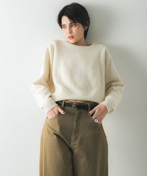 URBAN RESEARCH(アーバンリサーチ)の「ウール100 クルーネックソフトニット(ニット/セーター・レディース・OFF WHITE/BLUE/GRAY/BLACK・Free)」の5枚目の写真