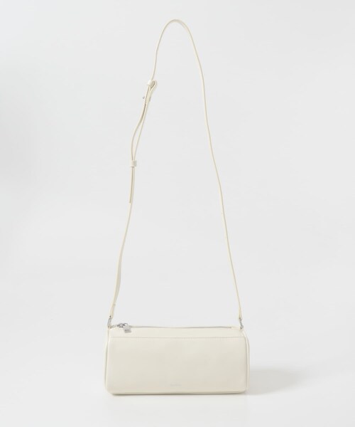KBF(ケイビーエフ)の「STAND OIL CHUNKY BAG(ショルダーバッグ・レディース・CREAM/CAMEL/BLACK・One)」の1枚目の写真