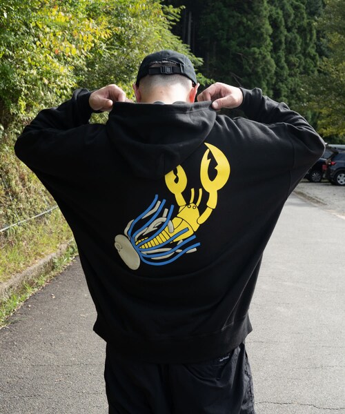 URBAN RESEARCH(アーバンリサーチ)の「『別注』TASF×LAKE SEEKERS LOVER JIGパーカー(パーカー・メンズ・BLK/GRY/NVY・M/L/XL)」の7枚目の写真
