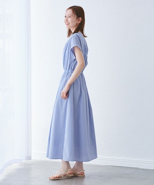 ROPE' PICNIC（ロペピクニック）の「【UVカット・接触冷感・イージーケア】スキッパーシャツワンピース（シャツワンピース・レディース・ベージュ/ネイビー/サックス・36/38）」の21枚目の写真