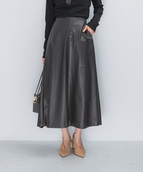 URBAN RESEARCH ROSSO（アーバンリサーチロッソ）の「バックジップフレアスカート（スカート・レディース・LIGHTGRAY/MOCHA/DARKBROWN・36/38）」の13枚目の写真