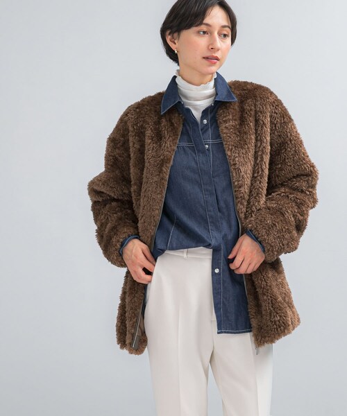 URBAN RESEARCH ROSSO（アーバンリサーチロッソ）の「『WEB/一部店舗限定』ノーカラーファーボアZIPブルゾン（ノーカラージャケット・レディース・BROWN/GREIGE・FREE）」の7枚目の写真