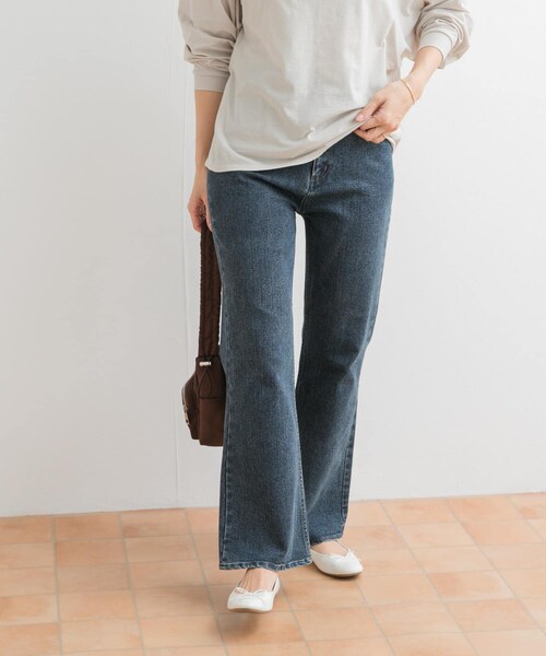 URBAN RESEARCH DOORS（アーバンリサーチドアーズ）の「ストレッチフレアデニムパンツ（デニムパンツ・レディース・INDIGO/L/INDIGO・S/M）」の5枚目の写真