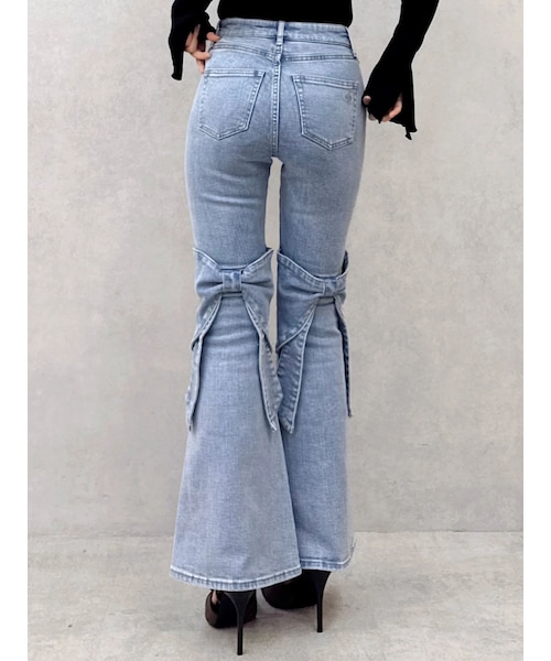 dazzlin（ダズリン）の「バックリボンフルイドパンツ（デニムパンツ・レディース・ブルー/インディゴ・S/M）」の5枚目の写真