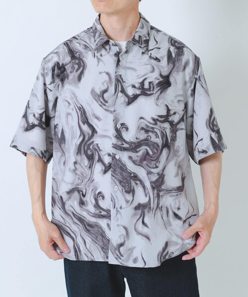 ITEMS URBANRESEARCH(アイテムズ アーバンリサーチ)の「マーブルプリントレギュラーカラーショートスリーブシャツ(シャツ/ブラウス・メンズ・BEIGE/BLACK/WHITE・M/L)」の7枚目の写真