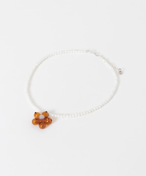 URBAN RESEARCH(アーバンリサーチ)の「CAJAL UTOPIA NECKLACE(ネックレス・レディース・AMBER WHT・-)」の1枚目の写真