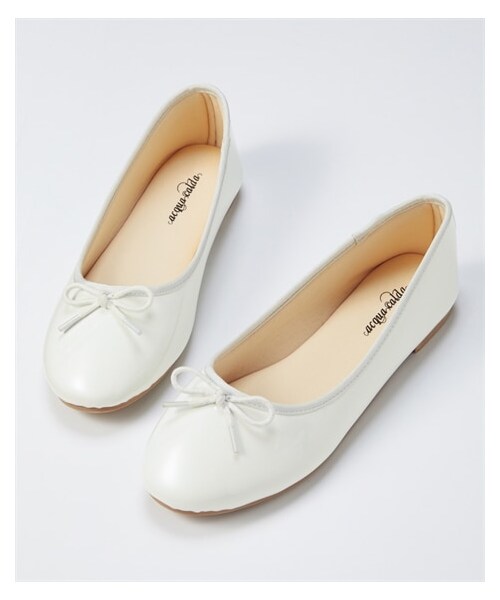 nissen（ニッセン）の「【ゆったり幅広】やわらかバレエシューズ（低反発中敷）（ワイズ４Ｅ）（バレエシューズ・メンズ・黒(スエード調)/グレー(スエード調)/ネイビー(スエード調)/レオパード(スエード調)/オーク(スエード調)/【移行済】バイオレット(スエード調)/ブラウン(クロコ型押し)/【移行済】チェック柄/【移行済】ツイード/黒(キルティング柄)/黒(スムース)/シャンパンゴールド(グリッター)/黒(エナメル調)/グレージュ(エナメル調)/ネイビーデニム/シルバー(グリッター)/【移行済】ラベンダー(スエード調)/赤(エナメル調)/【移行済】グレーヘンプ(生地)/ベージュ(パイソン柄)/ホワイト(スムース)/キャメル(メッシュ型押し)/イエロー(スムース)/【移行済】オーク(スムース)/【移行済】ラベンダー(スムース)/ピスタチオ(スエード調)/ライトベージュクロコ/チョコブラウン(スエード調)/オレンジ(スエード調)/黒(クロコ型押し)/ブラウン(チェック柄)/ホワイト(エナメル調)/シルバー/アイボリーキルティング/黒(ラメツイード調)・M=23.0~23.5cm/4E/L=24.0~24.5cm/4E/LL=25.0~25.5cm/4E/3L=26.0~26.5cm/4E）」の2枚目の写真