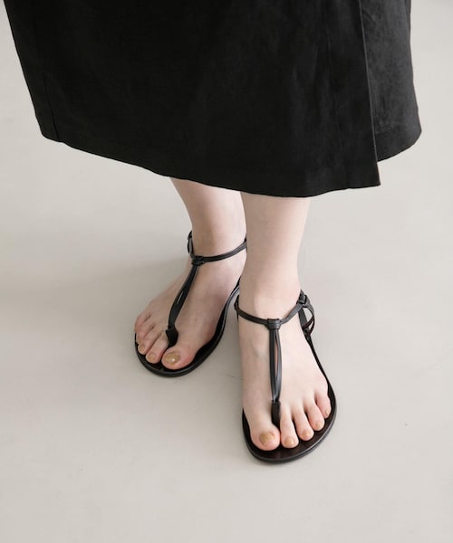 かぐれ（カグレ）の「CORSO ROMA, 9　STRAP SANDAL（サンダル・レディース・WHITE/BLACK・36/37/38）」の2枚目の写真