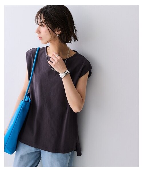 nissen（ニッセン）の「綿１００％バスクノースリーブロング丈プルオーバー＜大きいサイズ有＞（Tシャツ/カットソー・レディース・オフホワイト/ダークグレー/ミルクベージュ/スモーキーグリーン/インクブルー/黒・S/M/L/LL/3L/4L/5L/6L/8L/10L）」の3枚目の写真