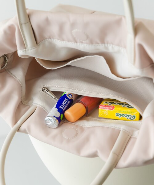 RODE SKO（ロデスコ）の「ショルダー付撥水ミニキンチャクバッグ（ショルダーバッグ・レディース・BLACK/GRAY/IVORY・one）」の16枚目の写真