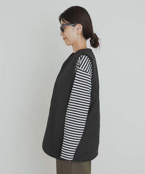 URBAN RESEARCH DOORS(アーバンリサーチドアーズ)の「リバーシブルボアベスト(テーラードジャケット・レディース・GREGE/CHARCOAL・M)」の15枚目の写真