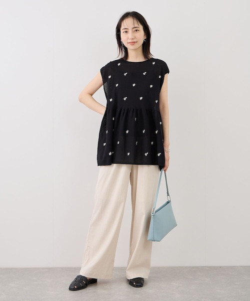 ROPE' PICNIC(ロペピクニック)の「【ちゃんと+かわいい保証】シャーベットニット 刺繍シアーペプラムニット/UVケア・接触冷感(ニット/セーター・レディース・ブラック/ダークブラウン/ブルー系・F)」の5枚目の写真