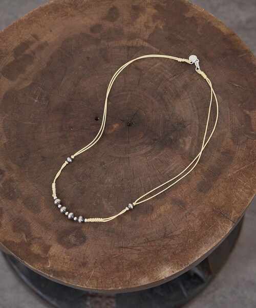 ADAM ET ROPE'（アダムエロペ）の「【J'aDoRe・店舗限定】【ERICKA NICOLAS BEGAY】コード×シルバーボールショートネックレス（ネックレス・レディース・その他・F）」の11枚目の写真