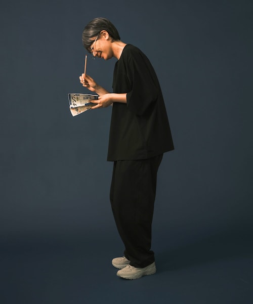 URBAN RESEARCH(アーバンリサーチ)の「Wide Dad BREEZY TECH SHORT-SLEEVE T-SHIRTS(Tシャツ/カットソー・メンズ・D.NAVY/BLACK/CHARCOAL・1/2)」の8枚目の写真