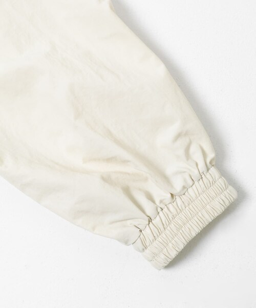 URBAN RESEARCH Sonny Label（アーバンリサーチサニーレーベル）の「『UR TECH』バルーンショートブルゾン（ブルゾン・レディース・ブラック/アイボリー/ベージュ・Free）」の13枚目の写真