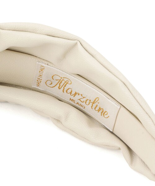 ADAM ET ROPE'（アダムエロペ）の「【MARZOLINE MILANO】Knot Eco Leather Headband（カチューシャ・レディース・ホワイト/ブラック・M）」の5枚目の写真