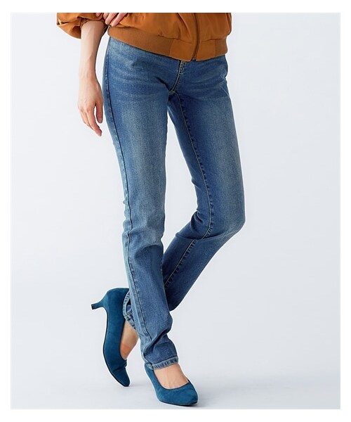 nissen（ニッセン）の「大きいサイズ　すごのびストレッチデニムスリムパンツ（選べる太もも）（選べる3レングス）【lafarfa　掲載商品】（デニムパンツ・レディース・ユーズドブルー/オーバーダイブラウン/インディゴブルー/ライトブルー・73/76/80/84/88/92/96/98/106/114/122/130/138/146/154）」の20枚目の写真