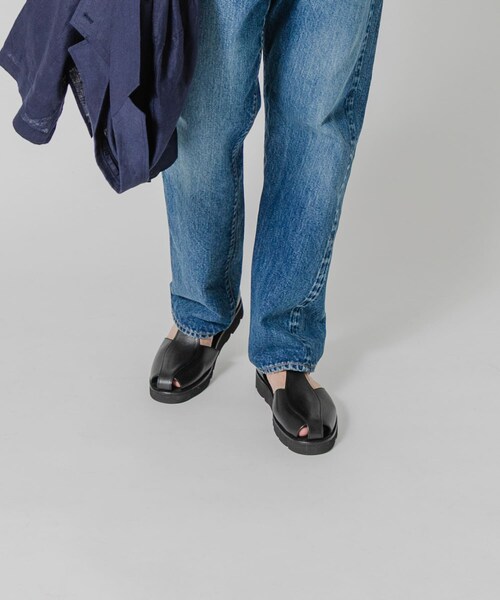 URBAN RESEARCH(アーバンリサーチ)の「MARBOT GURKHA SANDALS(サンダル・メンズ・BLACK・41/42/43)」の7枚目の写真