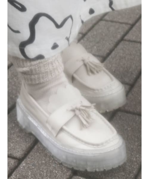 merry jenny（メリージェニー）の「スカラップラバーソールローファー（ローファー・レディース・アイボリー/ブラック/ブラウン・M/L）」の6枚目の写真