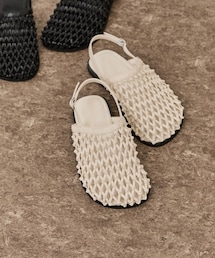 ADAM ET ROPE'（アダムエロペ）の「メッシュフラットサンダル（サンダル）」