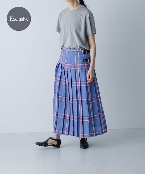 かぐれ（カグレ）の「『別注』O’NEIL OF DUBLIN×かぐれ　LINEN PLEATS SKIRT（スカート・レディース・BLUE/GLEN CHECK・XS）」の2枚目の写真