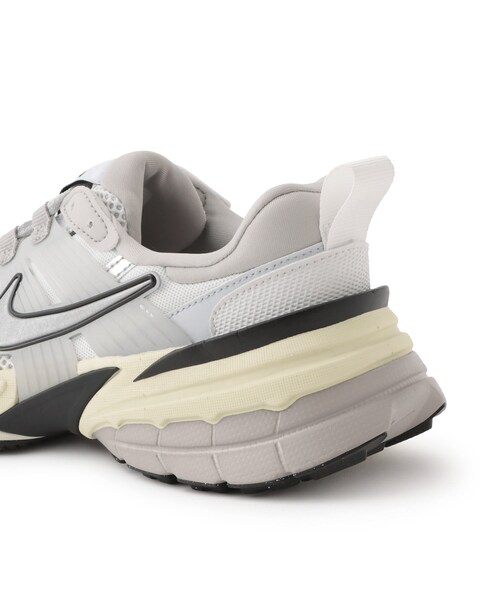 VIS（ビス）の「NIKE V2K RUN（スニーカー・レディース・ホワイト系・23.5/24.0/24.5）」の13枚目の写真