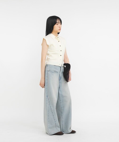 KBF(ケイビーエフ)の「WIDEレッグアジャストデニム(デニムパンツ・レディース・BLUE/L.BLUE・36/38/34)」の11枚目の写真