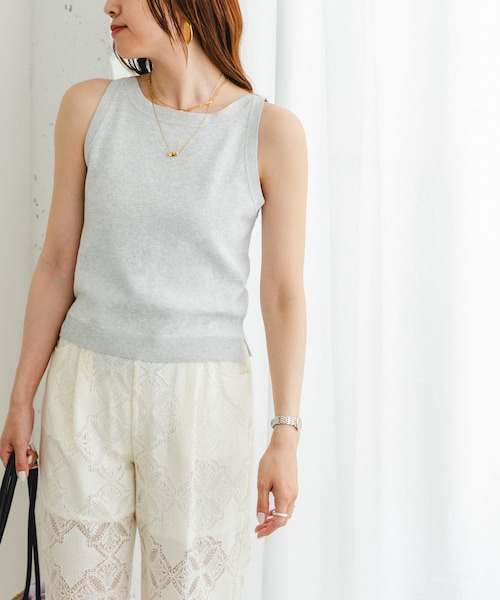 URBAN RESEARCH ROSSO（アーバンリサーチロッソ）の「F by ROSSO　ウォッシャブルミラノリブアメスリニット（ニット/セーター・レディース・BLACK/L/GRAY/BROWN/NAVY×OW・FREE）」の13枚目の写真