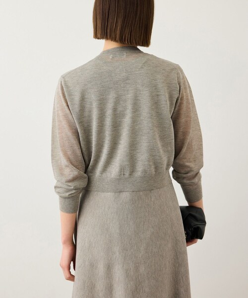 ROPE'(ロペ)の「LEVITA 金ボタンクルーネックシアーカーディガン/接触冷感・イージーケア(カーディガン/ボレロ・レディース・ブラック/ベージュ/レッド・F)」の14枚目の写真