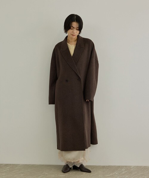 ADAM ET ROPE'(アダムエロペ)の「Super140's シャルムリバーロングコート(チェスターコート・レディース・ブラック/ブラウン/ベージュ系・M/S)」の21枚目の写真