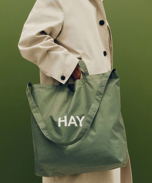 SENSE OF PLACE by URBAN RESEARCH(センスオブプレイスバイアーバンリサーチ)の「HAY Grid Crossover Bag Medium(ショルダーバッグ・メンズ・DarkGreen/DarkBlue/BURGUNDY・One)」の5枚目の写真