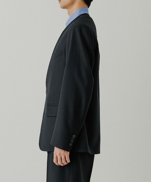 ADAM ET ROPE'（アダムエロペ）の「ハードクロス ノーカラージャケット / セットアップ対応（ノーカラージャケット・メンズ・ブラック/ダークブラウン系・L/M）」の16枚目の写真