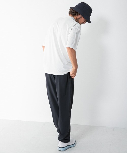 URBAN RESEARCH Sonny Label（アーバンリサーチサニーレーベル）の「OOPS　吸水速乾モックネックTシャツ（Tシャツ/カットソー・メンズ・WHITE/BLACK/WHITE 廃番/BLACK 廃番・M/L/XL/4）」の17枚目の写真